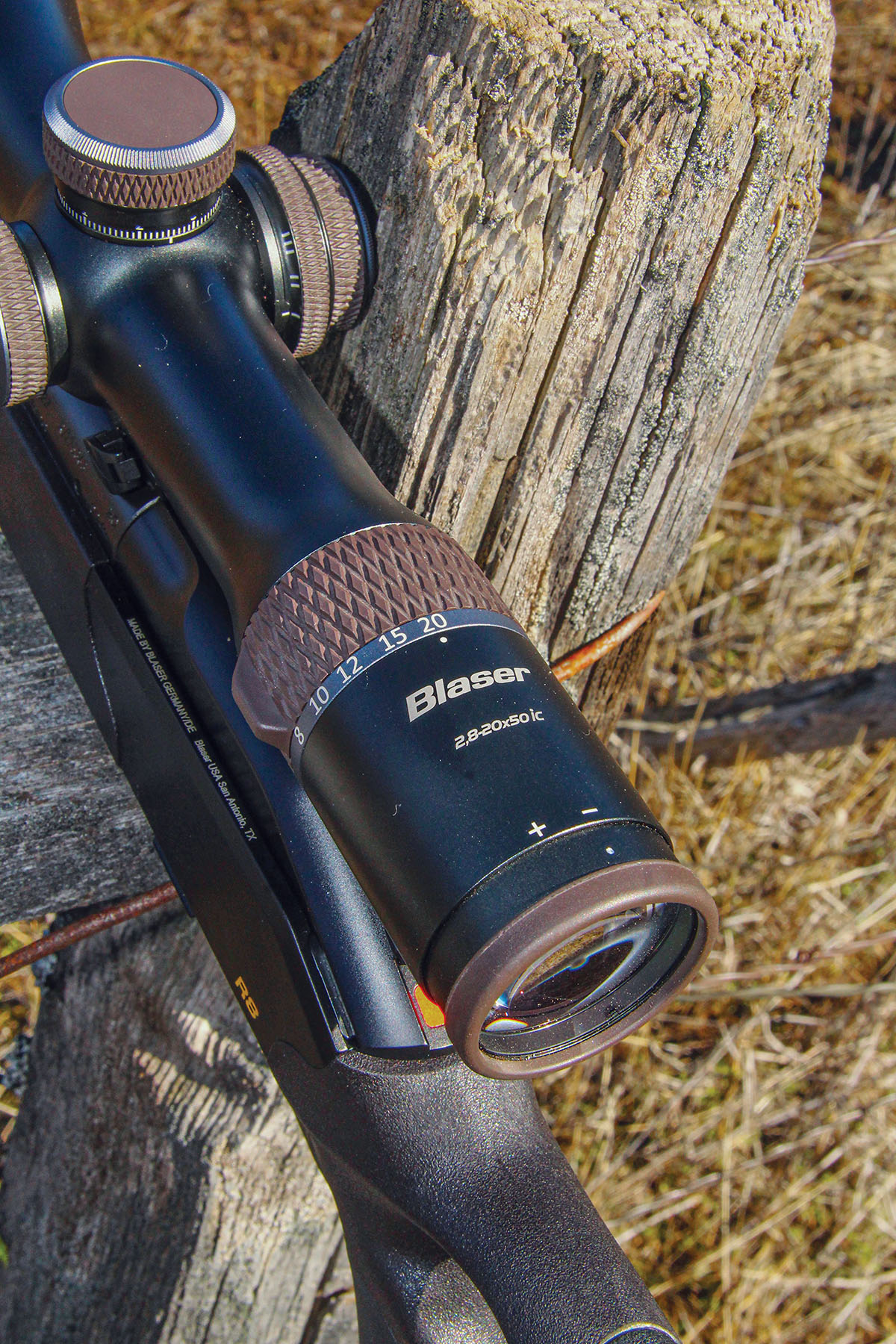 The magnification ring and ocular diopter ring of the Blaser Infinity 2.8-20x 50IC included the same brown rubber covers as other control surfaces. All controls turned as if on bearings.